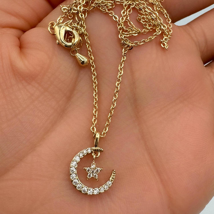 Gold Plated Moon Necklace for Women, Moon and Star Pendant Dainty Trendy Gold Chain Necklace Jewelry Gift for Girls